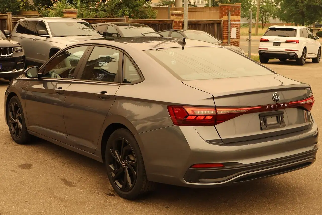 Volkswagen Jetta снимка Volkswagen Jetta