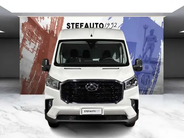 Maxus Deliver 9 view 4