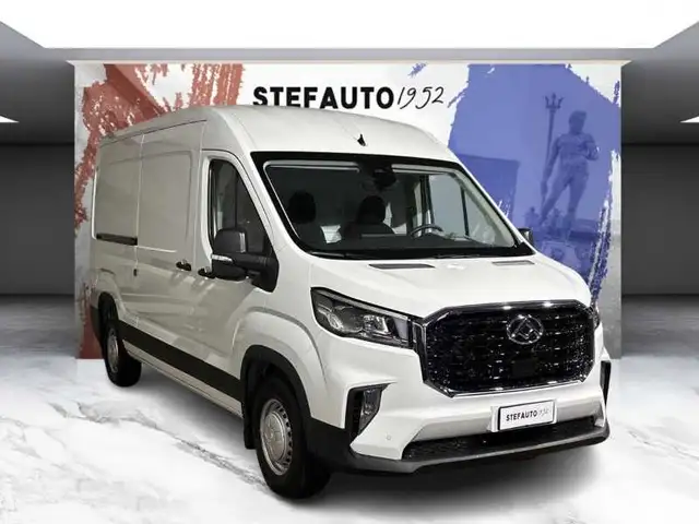 Maxus Deliver 9 in White for sale
