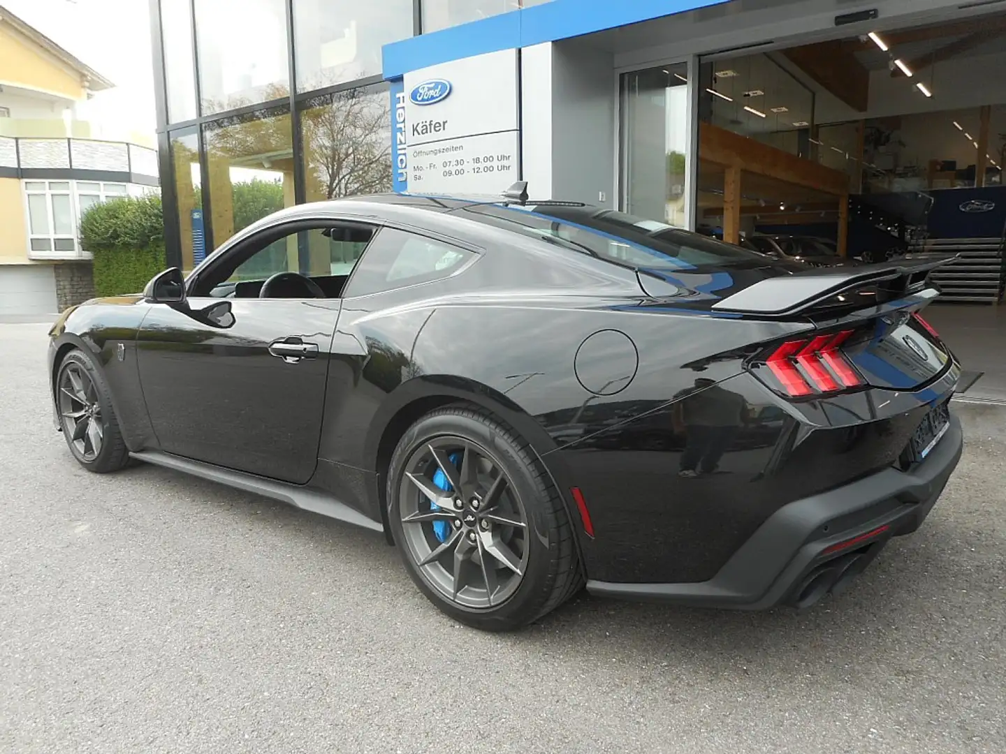 Ford Mustang 5,0 Ti-VCT V8 Dark Horse Aut.*DARKHORSE_STYLING... Schwarz - 2
