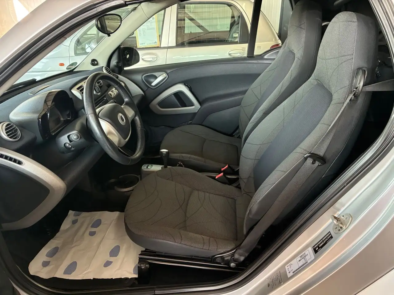 2013 smart forTwo cabrio 1.0 52kW mhd passion, photograph 12