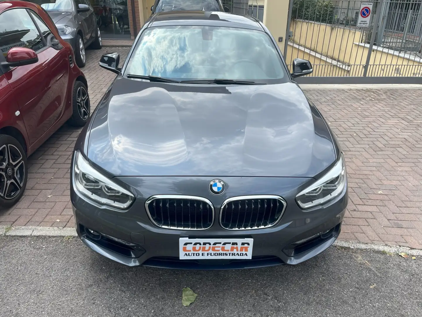 BMW 118 118d 5p. Sport Grigio - 1