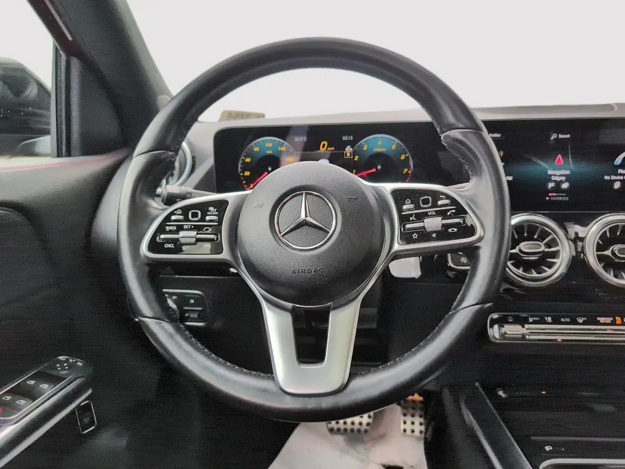 Mercedes-Benz GLA fotografie Mercedes-Benz GLA