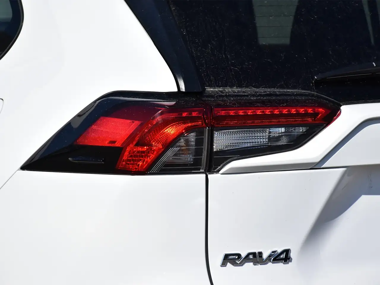 Toyota RAV 4 снимка Toyota RAV 4