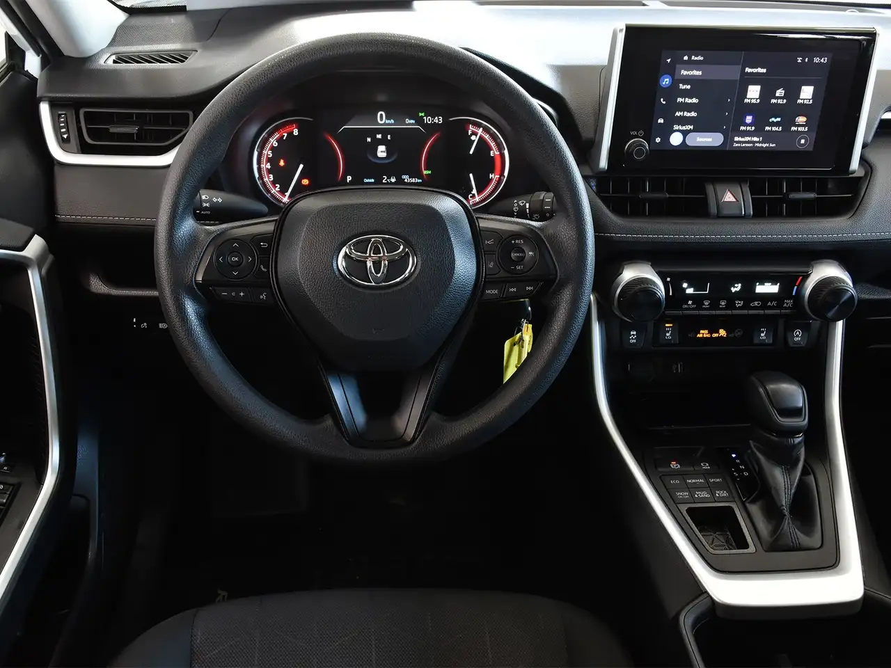 Toyota RAV 4 снимка Toyota RAV 4