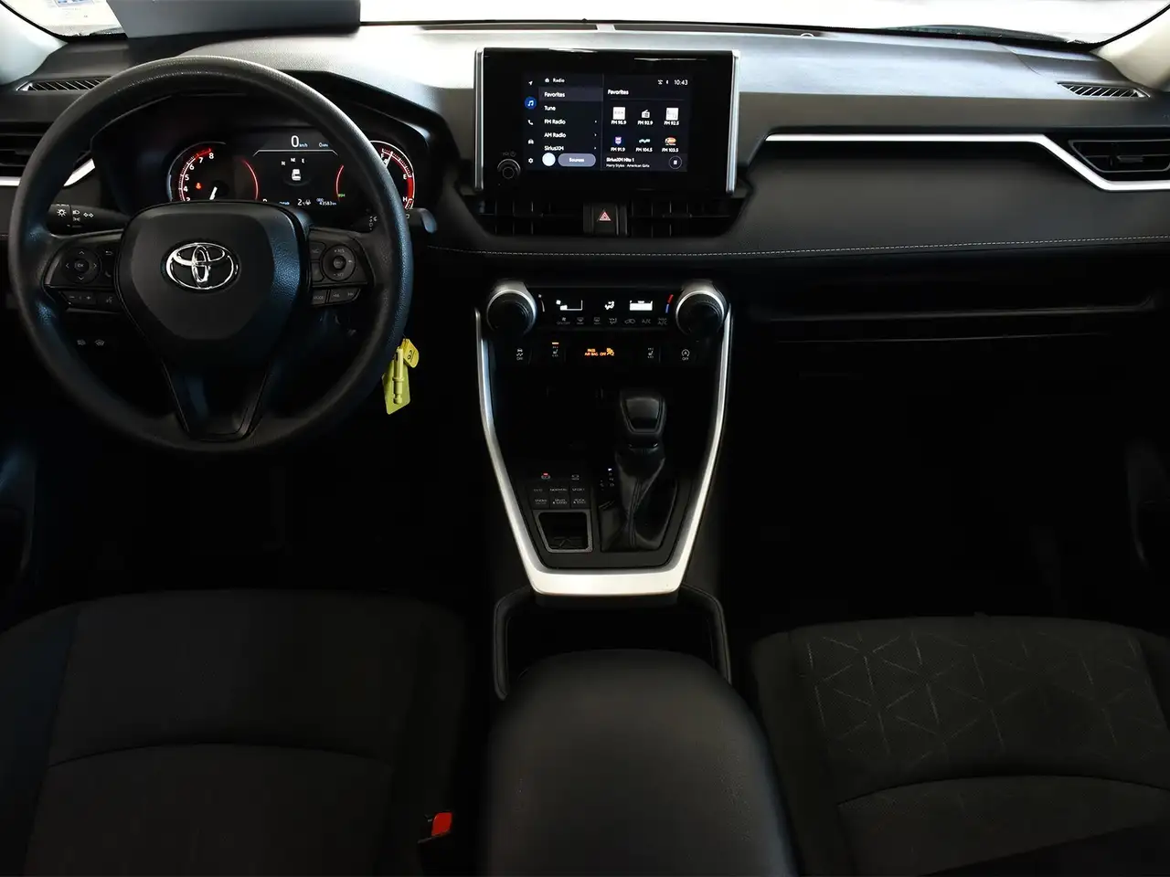 Toyota RAV 4 снимка Toyota RAV 4