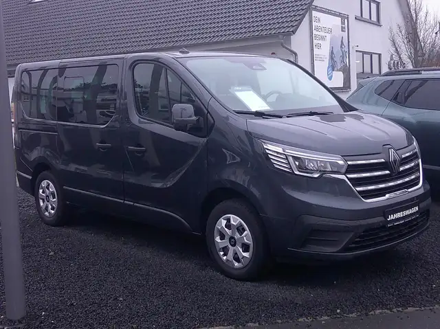 Renault Trafic L1H1 3,0t (8/9 Sitze) Evolution