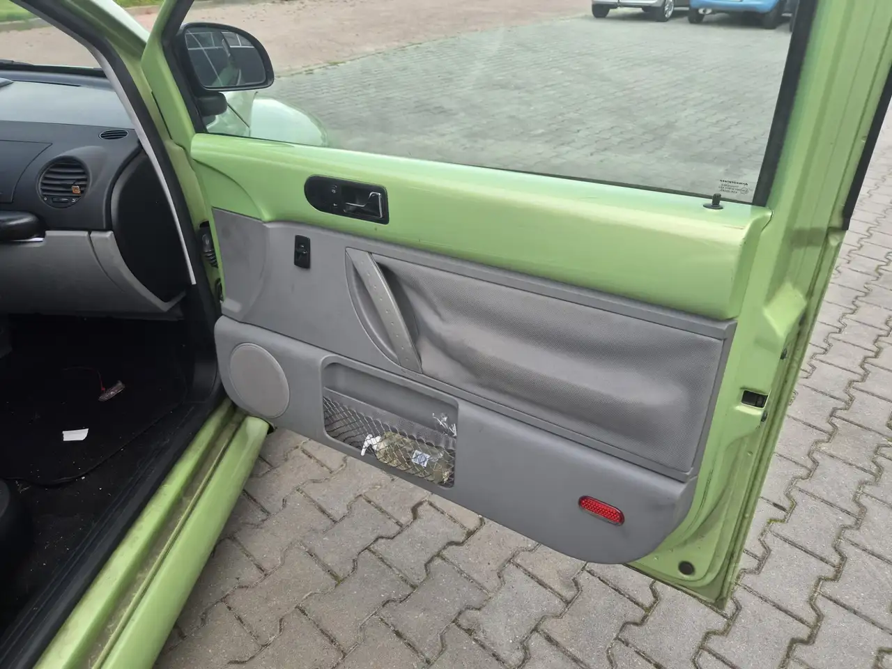 Volkswagen New Beetle 2.0 Highline Airco, foto 8