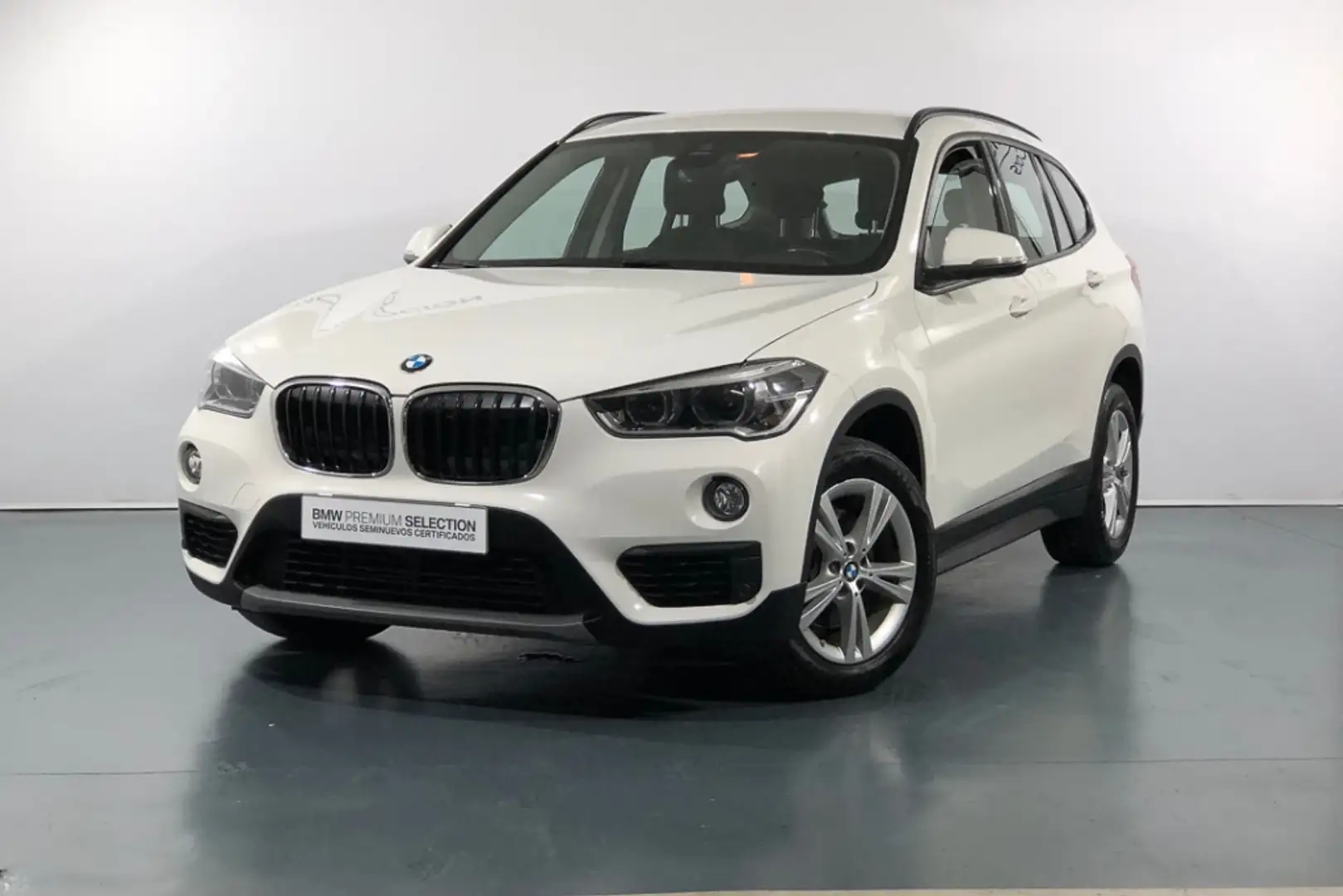 BMW X1 sDrive 18i Blanco - 1