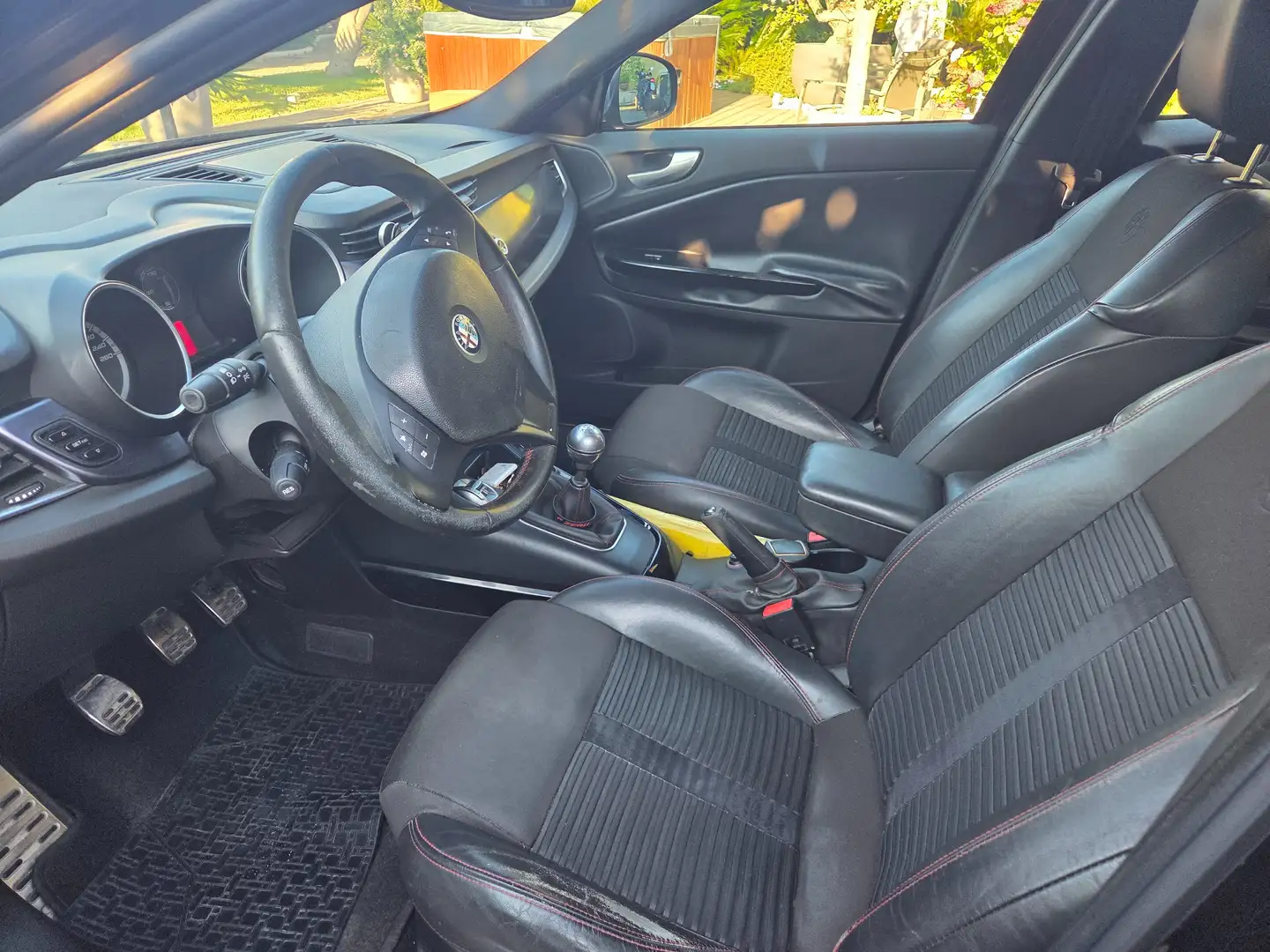 Alfa Romeo Giulietta Giulietta III 2010 2.0 jtdm(2) Distinctive 170cv Fekete - 1