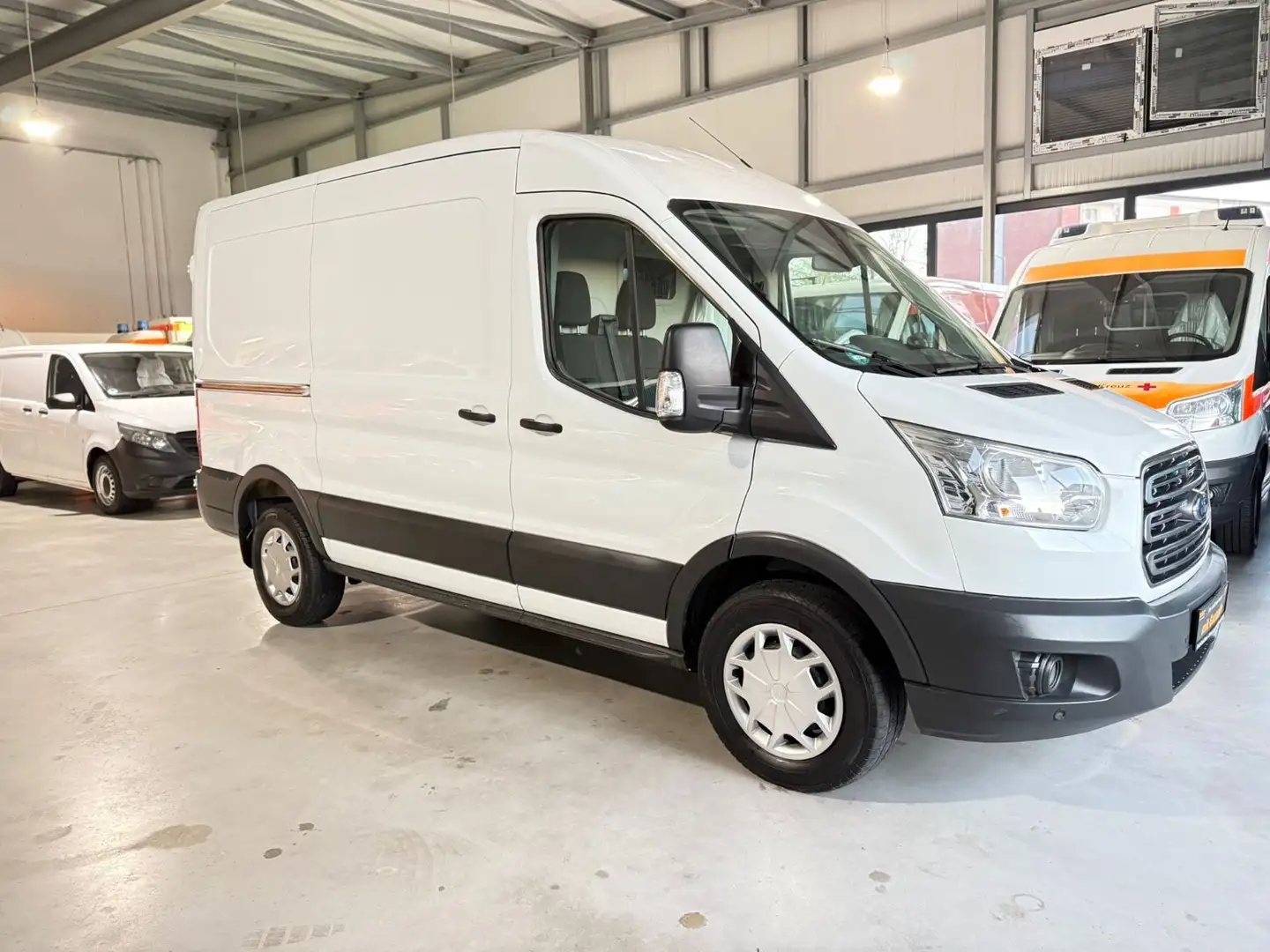 Ford Transit 350 L2H2*4x4 ALLRAD*ATM MOTOR*ATM GETRBE Weiß - 1