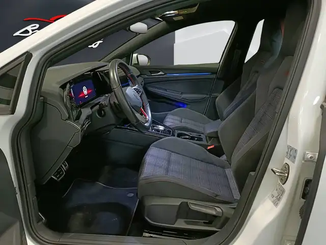 Volkswagen Golf view 12