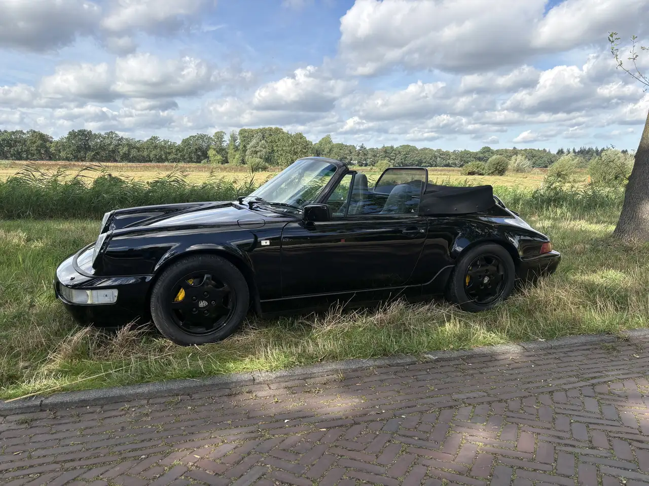 Porsche 964 911 Carrera 4 Cabriolet, foto 1