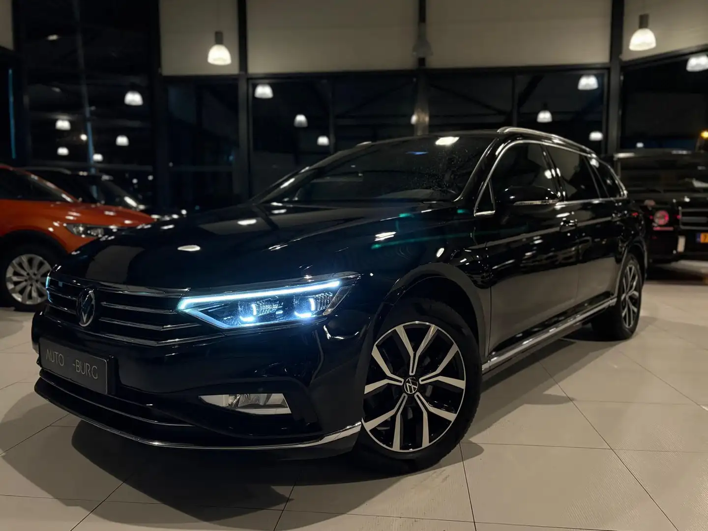 Volkswagen Passat Variant 2.0 TDI Business | DSG | Trekhaak | Pano | Camera Negro - 2