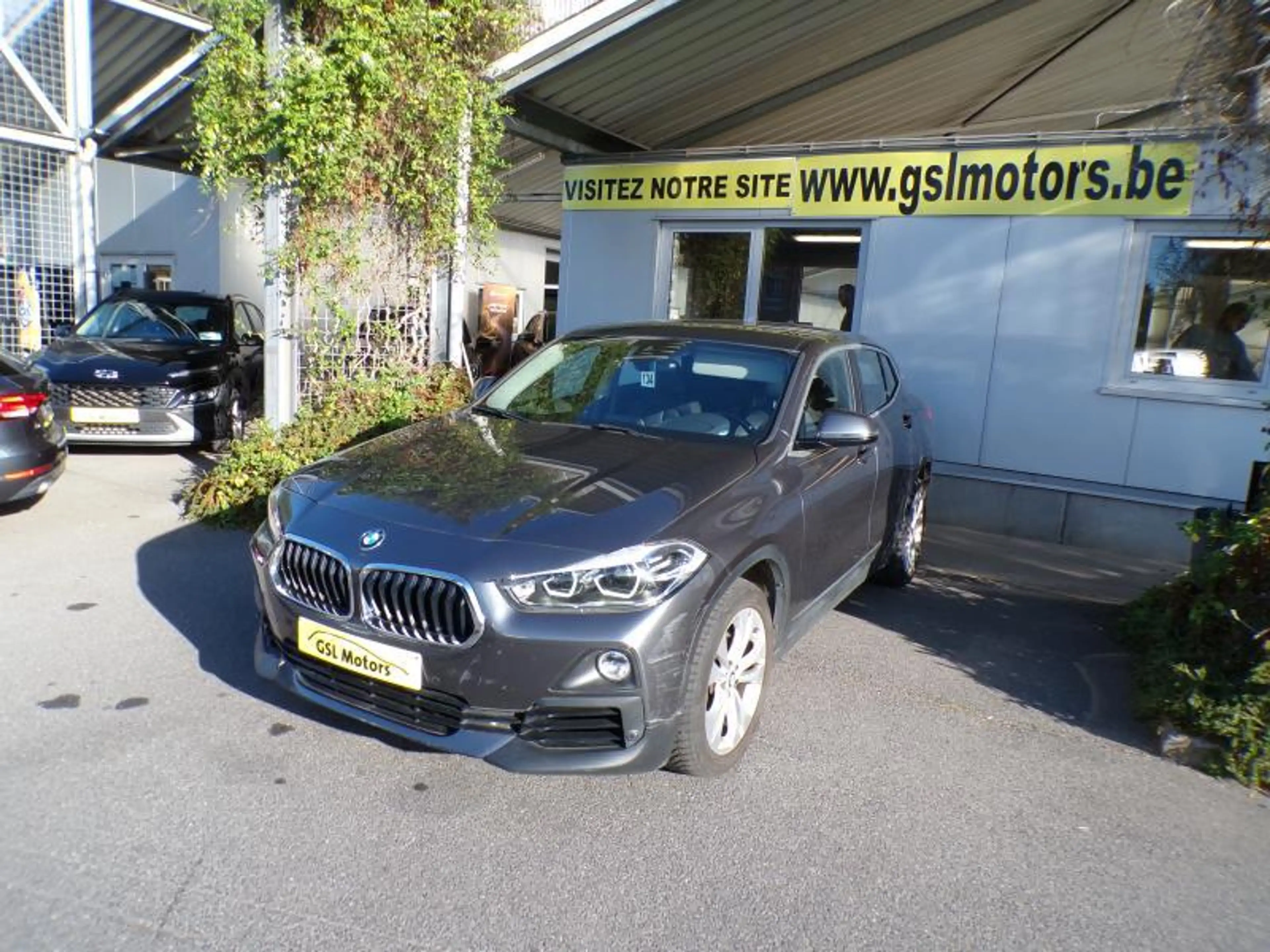 BMW X2 sDrive 18i 1.5 136cv b.auto Gris 01/19 81042km GPS