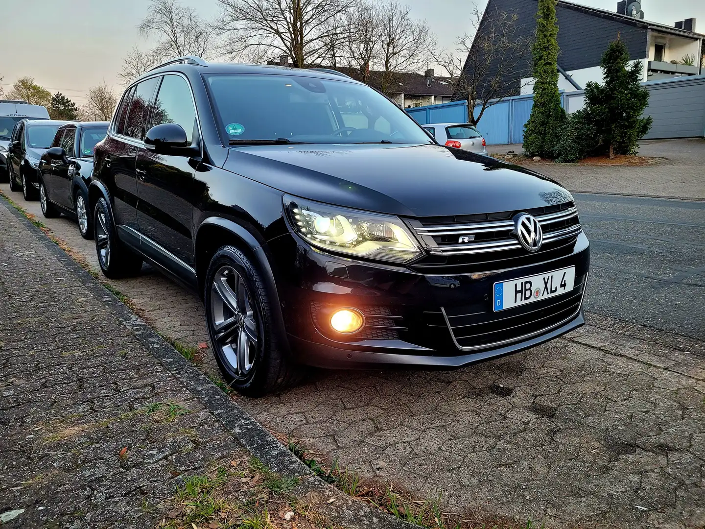 Volkswagen Tiguan Tiguan 2.0 TDI 4Motion DSG Sport Schwarz - 2
