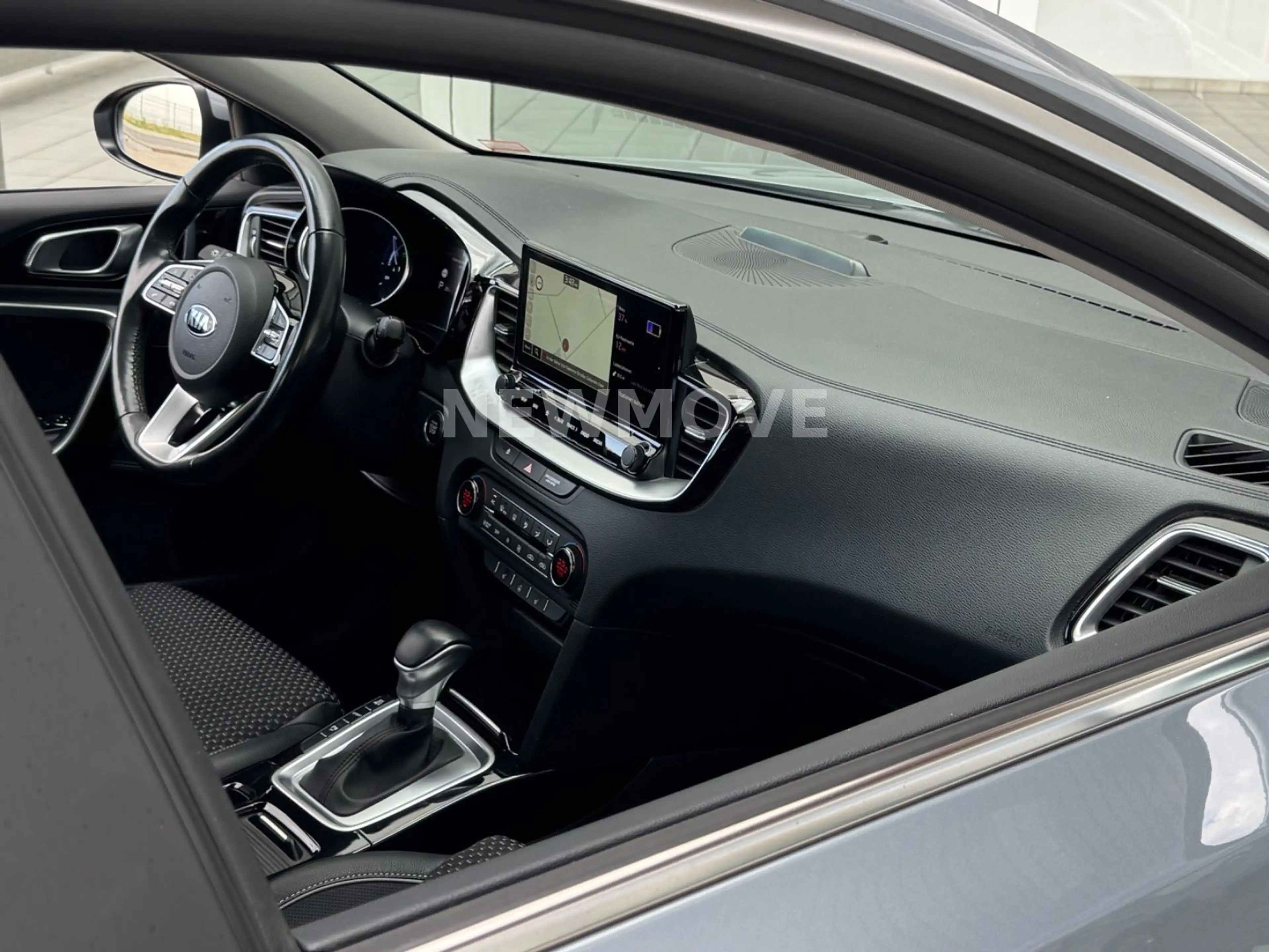 Kia XCeed Vision Hybrid Kam AHK Carplay SHZ Navi — photo 15