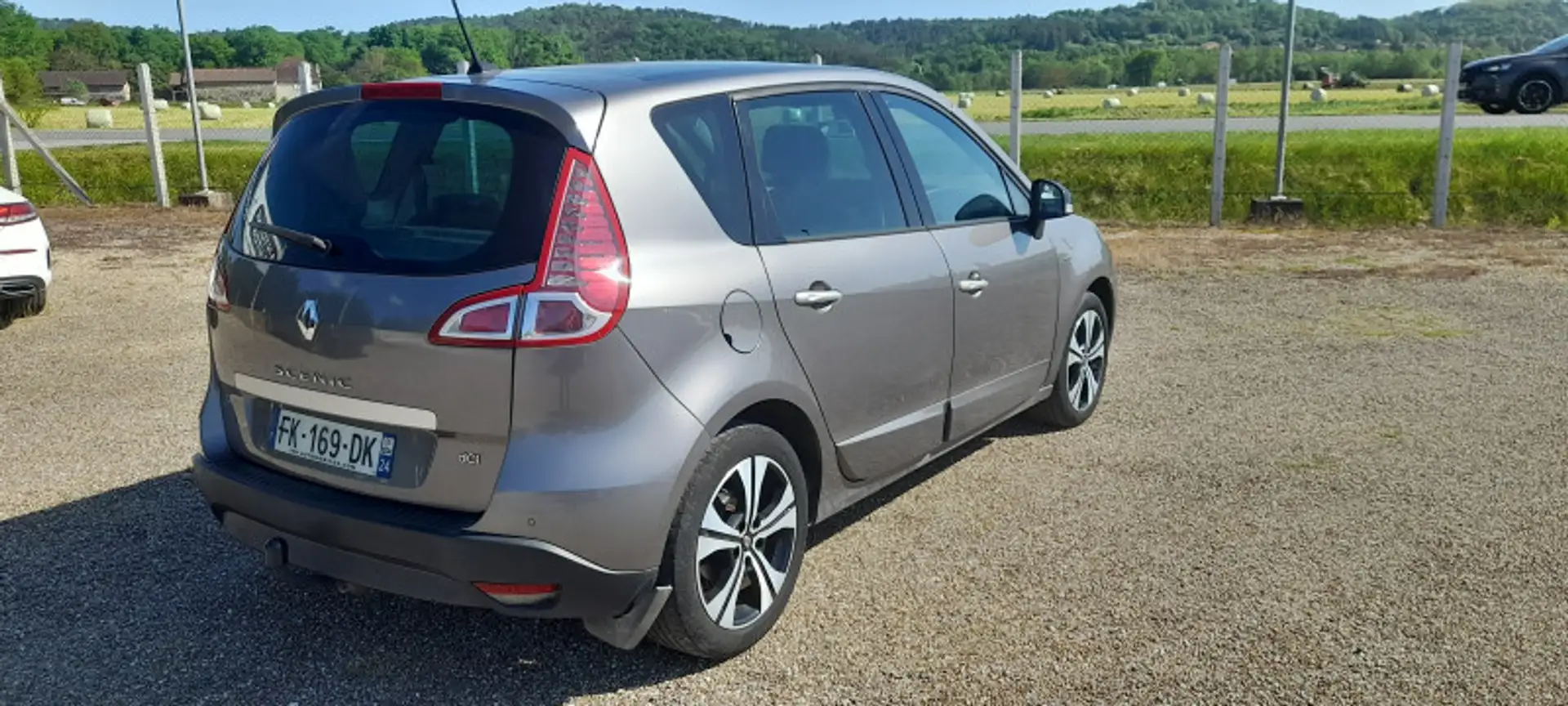 Renault Scenic 1.5 DCI 110CH FAP BOSE - 2