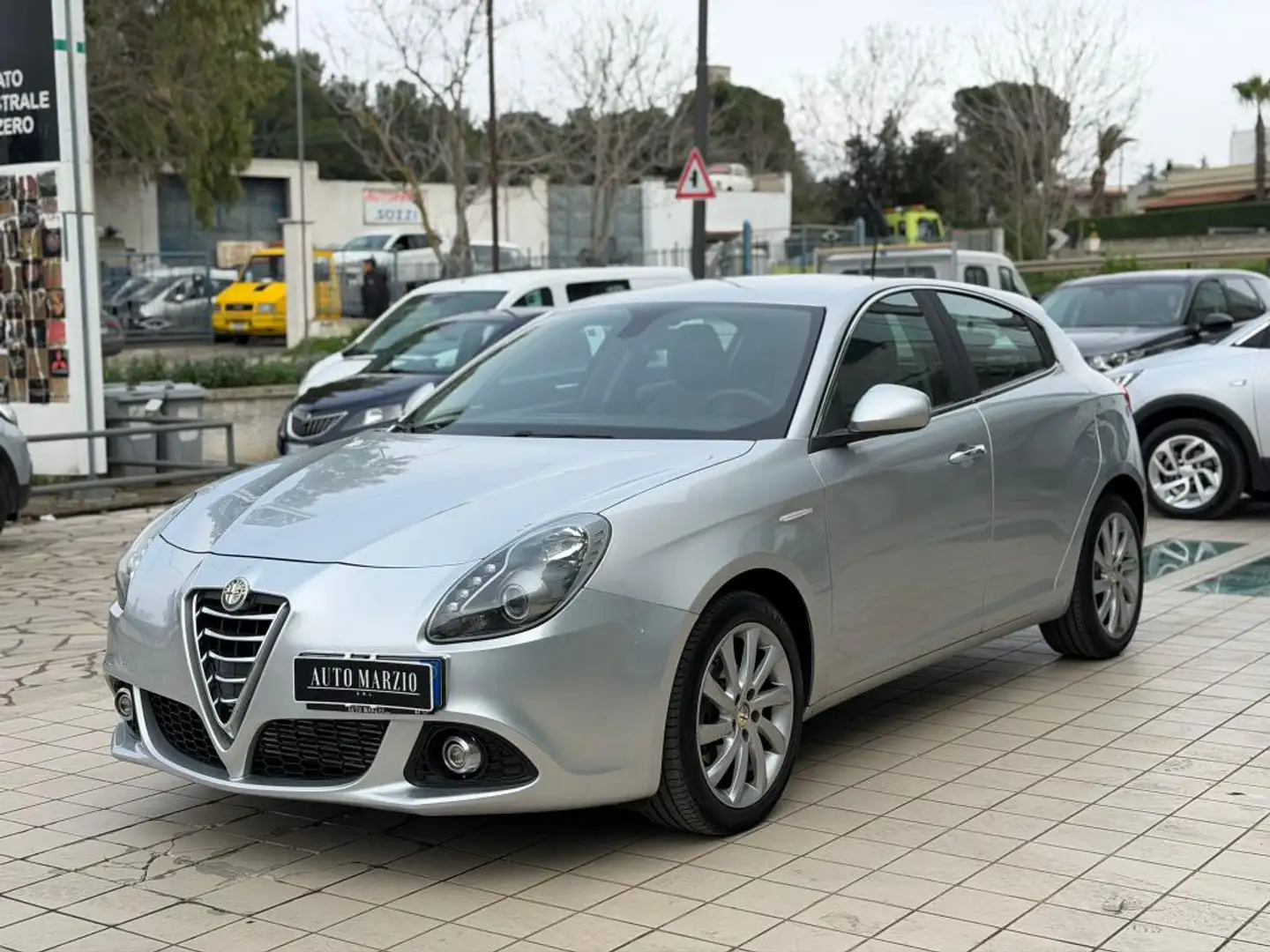 Alfa Romeo Giulietta 1.6 jtdm Distinctive E5+ Argent - 2