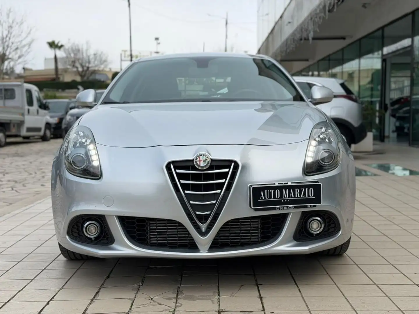 Alfa Romeo Giulietta 1.6 jtdm Distinctive E5+ Argent - 1