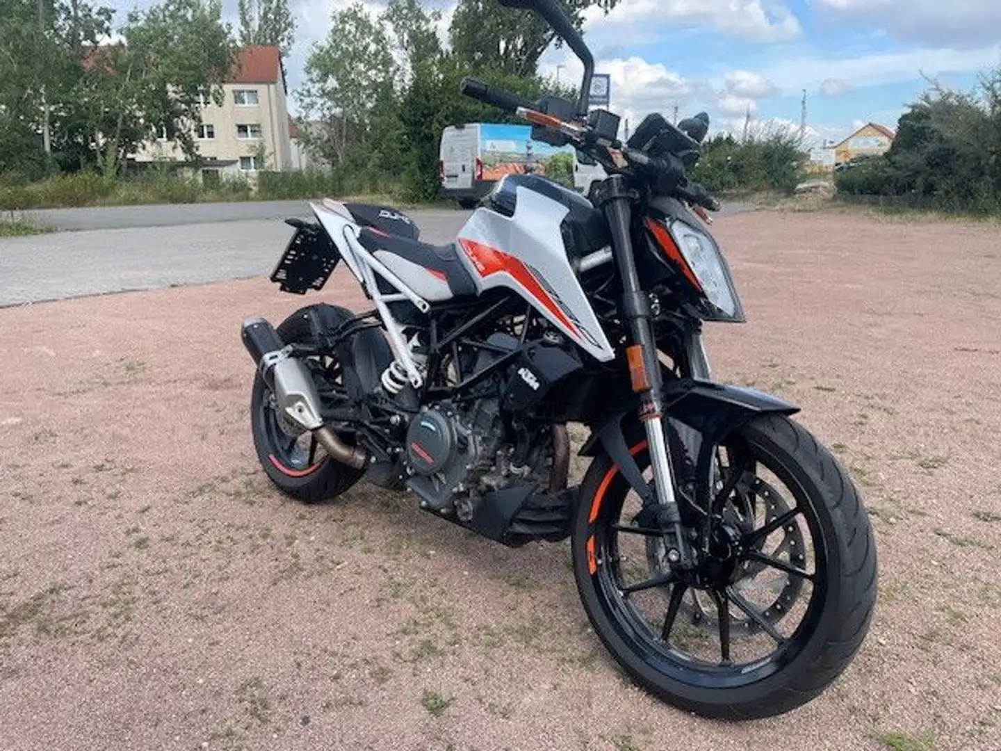KTM 390 Duke Tiefer 3cm Biały - 1