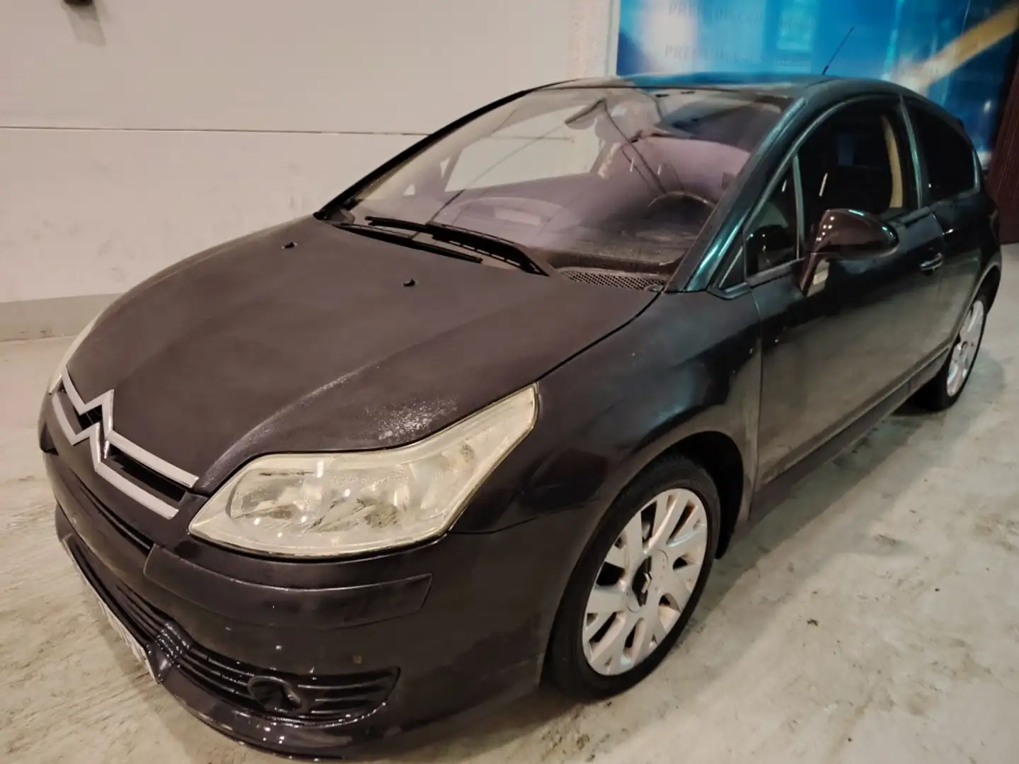 Citroen C4 1.6HDI VTR Plus 92 Schwarz - 1