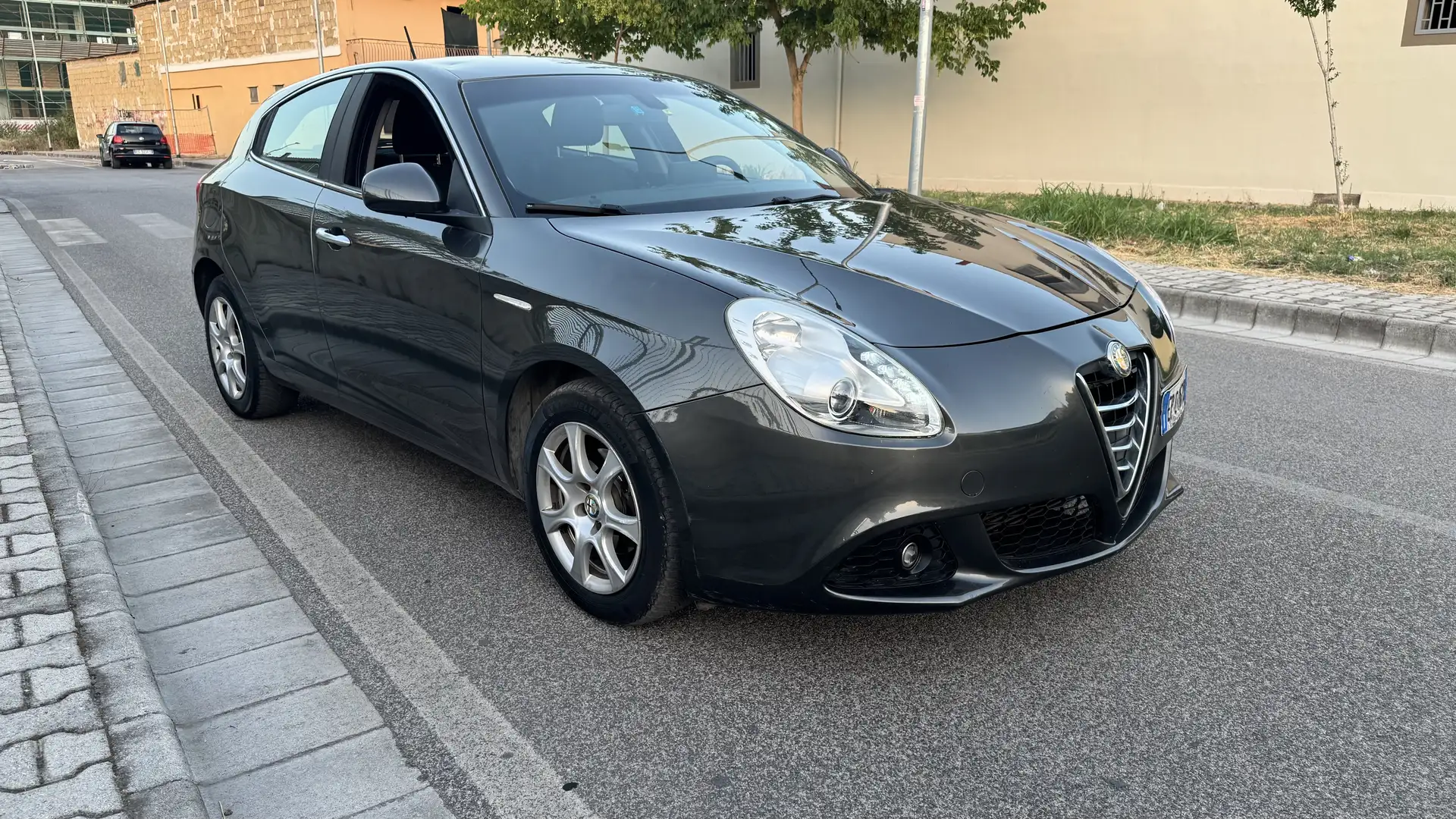 Alfa Romeo Giulietta 1.6 jtdm(2) Exclusive - 1