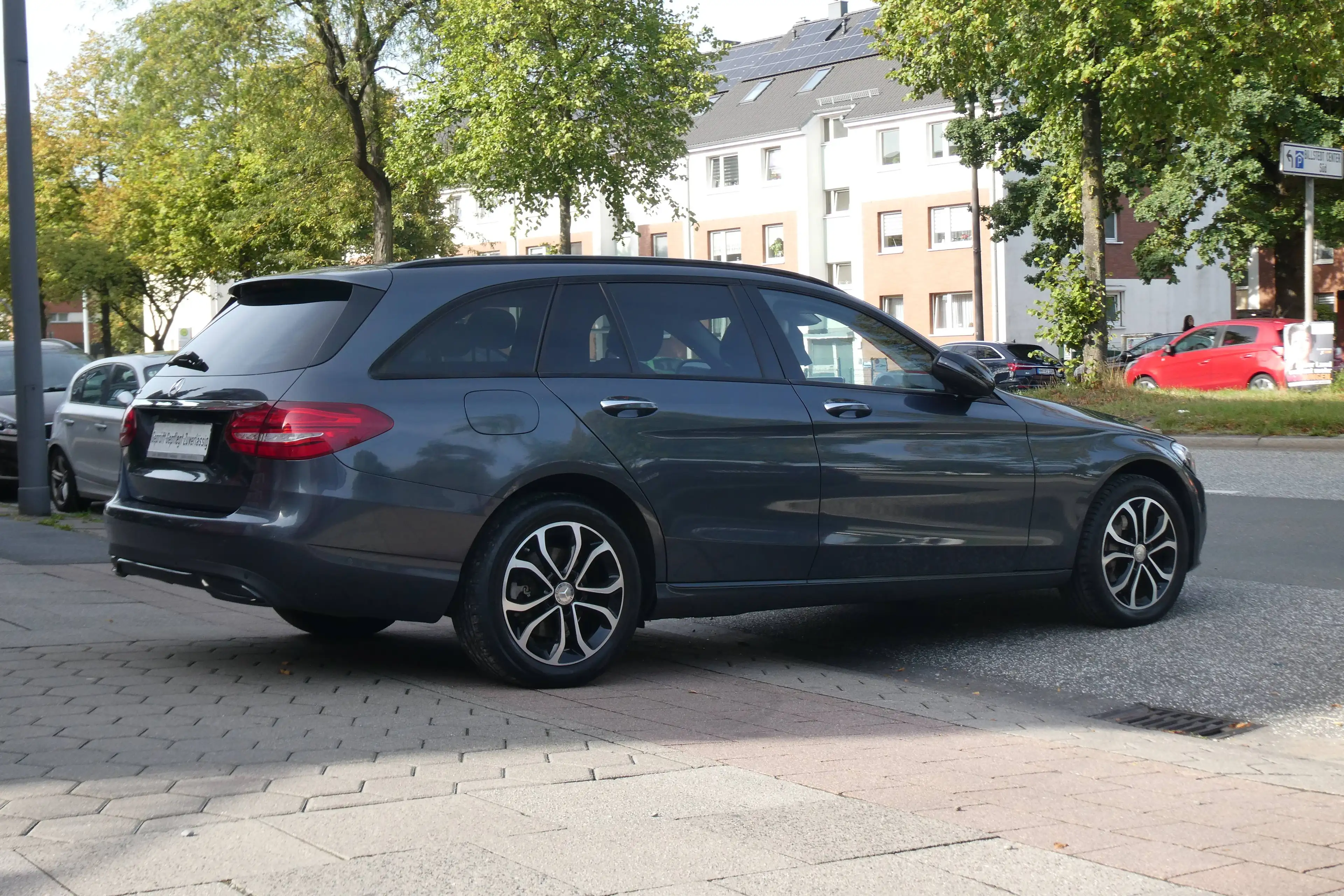 Mercedes-Benz C 250 T CDI 7G-TRONIC Avantgarde 1.Hand — photo 4