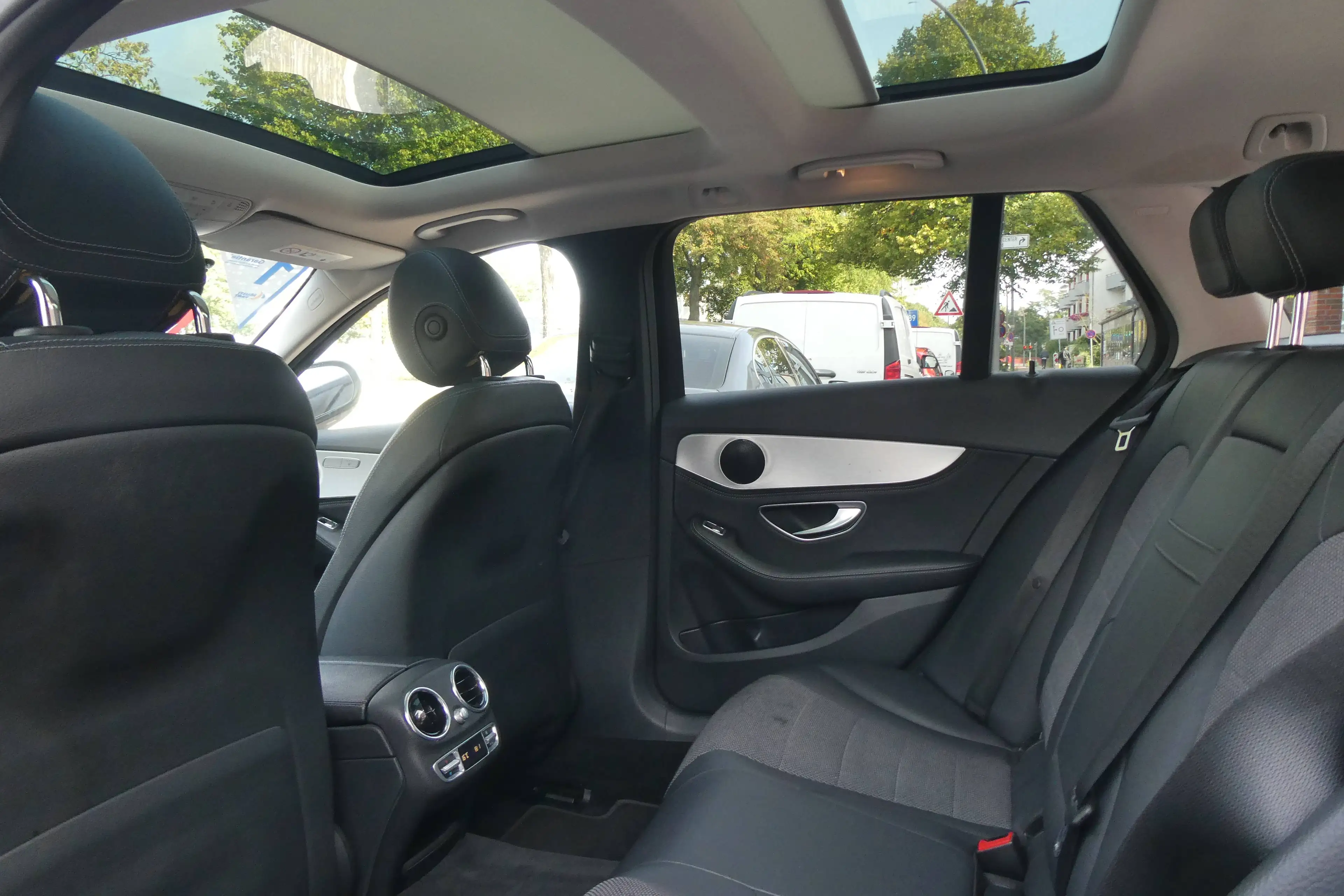 Mercedes-Benz C 250 T CDI 7G-TRONIC Avantgarde 1.Hand — photo 12