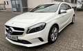 Mercedes-Benz A 180 A 180 BlueEfficiency Teilleder Navi Sitzheizung Weiß - thumbnail 1