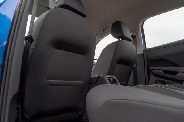 Volkswagen T-Roc view 15