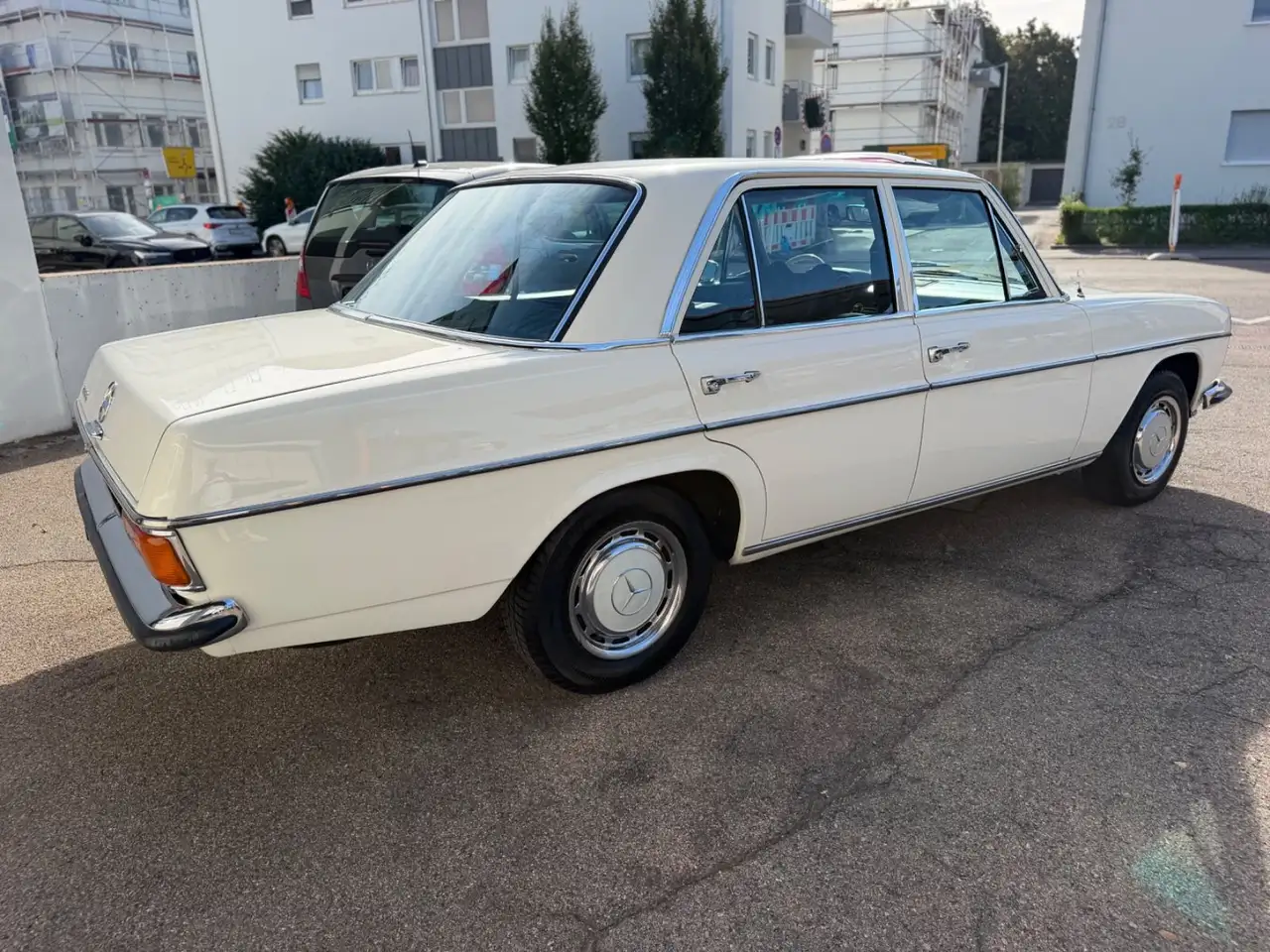 Mercedes-Benz 200, foto 7