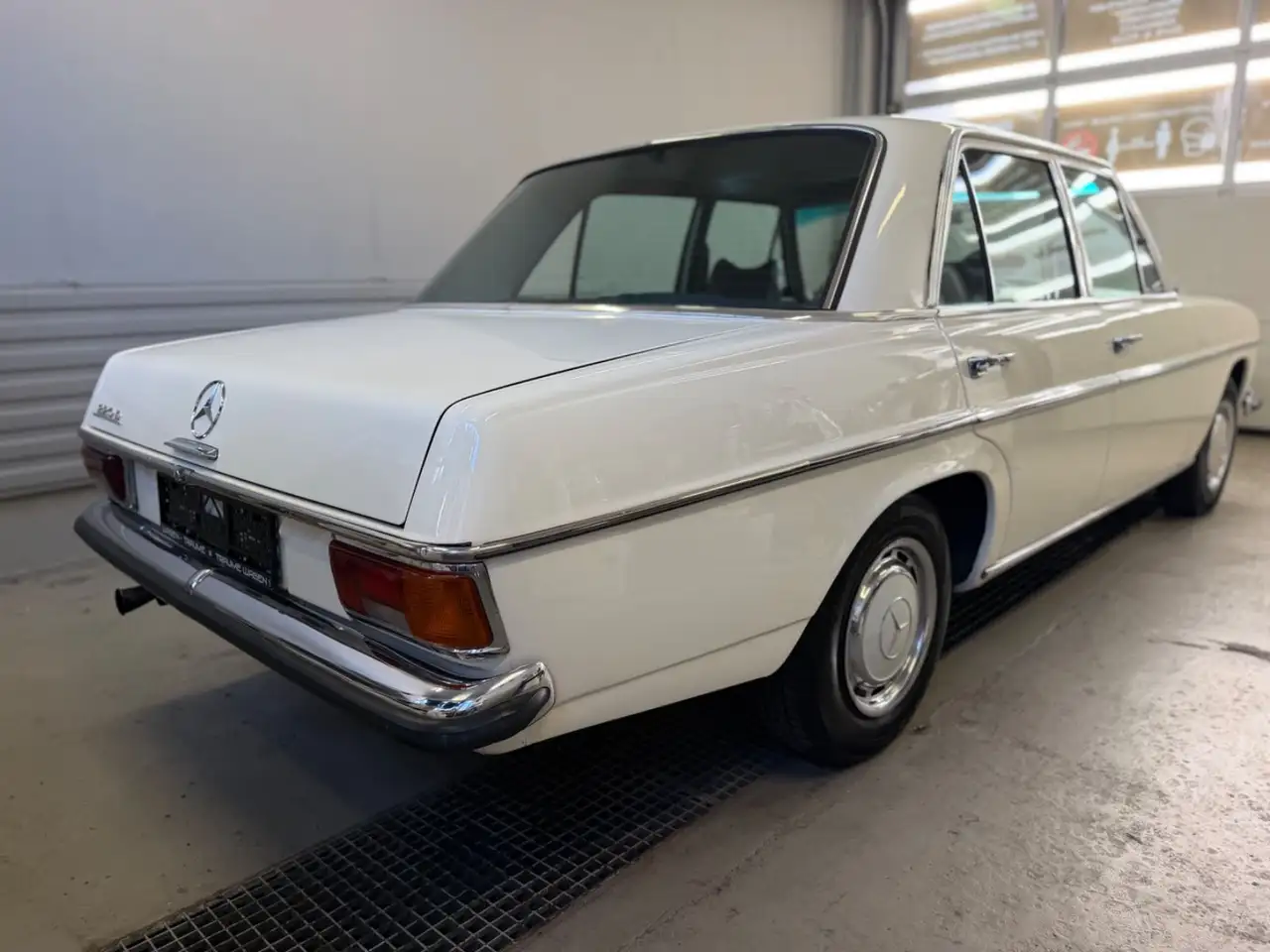Mercedes-Benz 200, foto 6