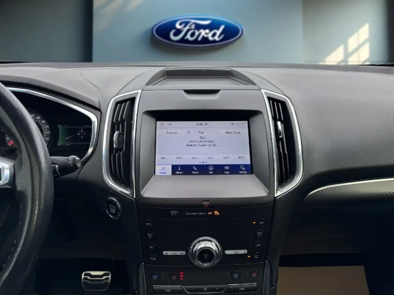 Ford Edge снимка Ford Edge
