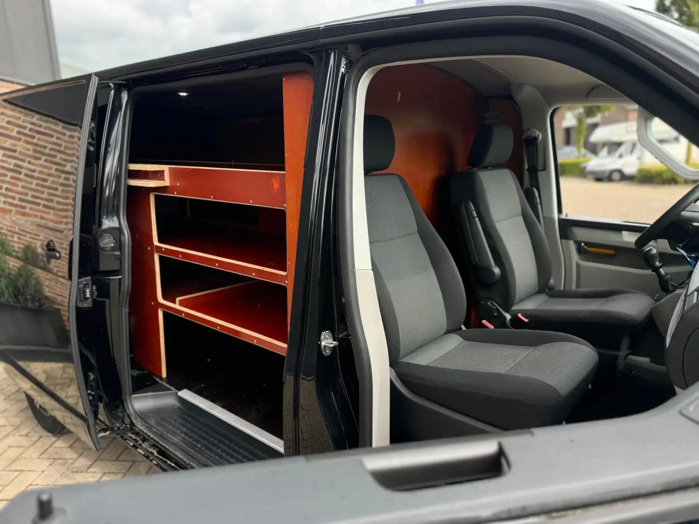 Volkswagen Transporter 2.0 TDI L2H1 DC Trendline 140PK Lang BJ 2016 Airco - 2