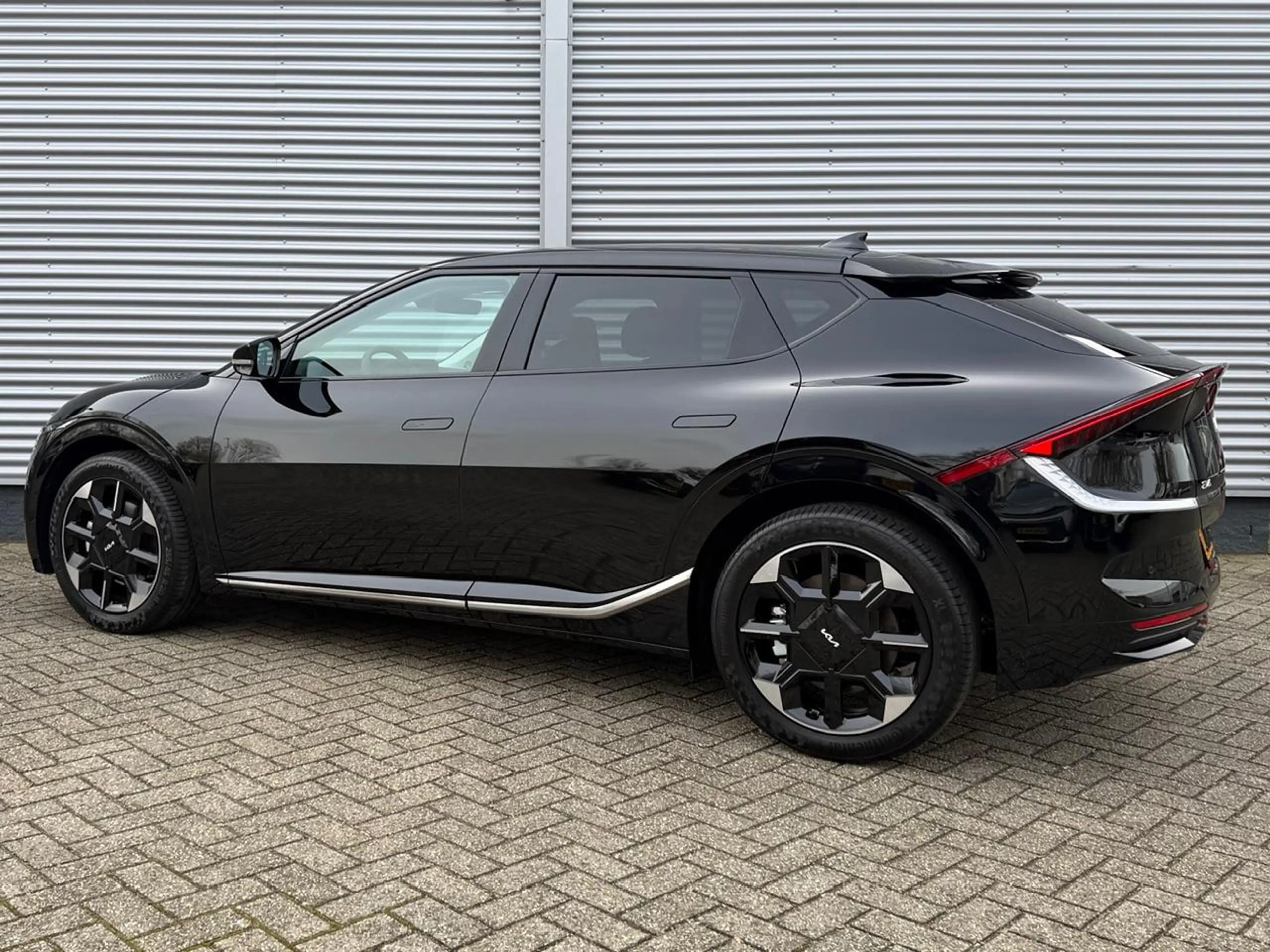 Kia EV6 84kWh 229pk RWD Plus | Stoelkoeling | Stoel/Stuurw — photo 3