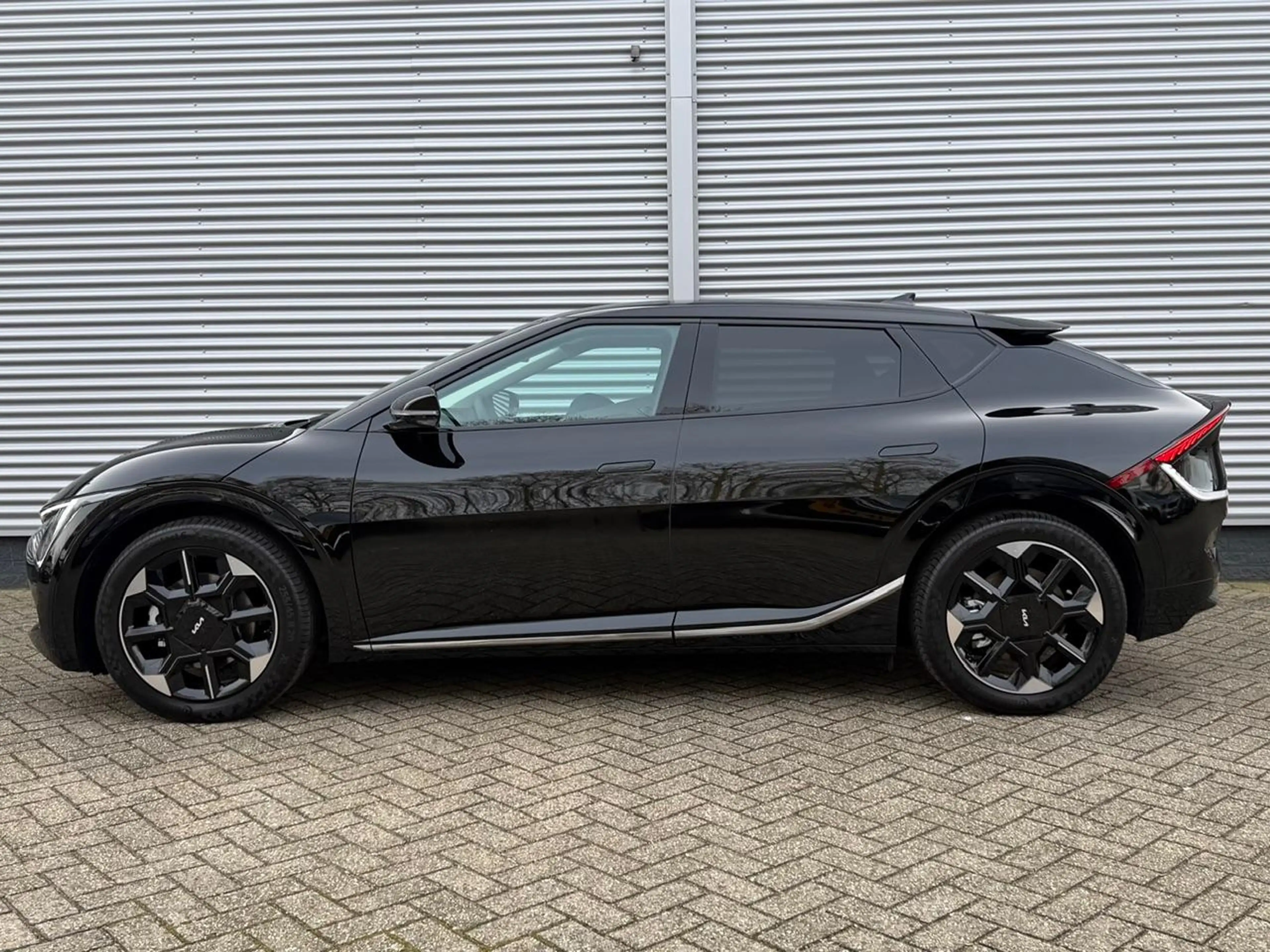 Kia EV6 84kWh 229pk RWD Plus | Stoelkoeling | Stoel/Stuurw — photo 2