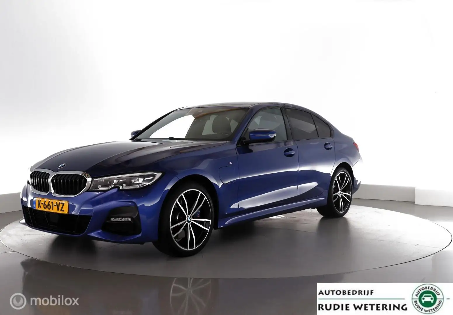 BMW 330 3-serie 330e 292PK PHEV Automaat M-Sport High Exec Blauw - 1