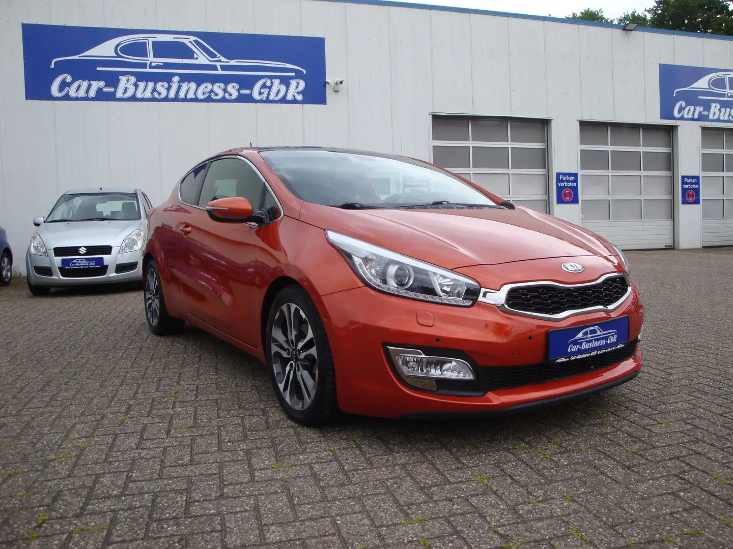 Kia ProCeed Spirit Orange - 1