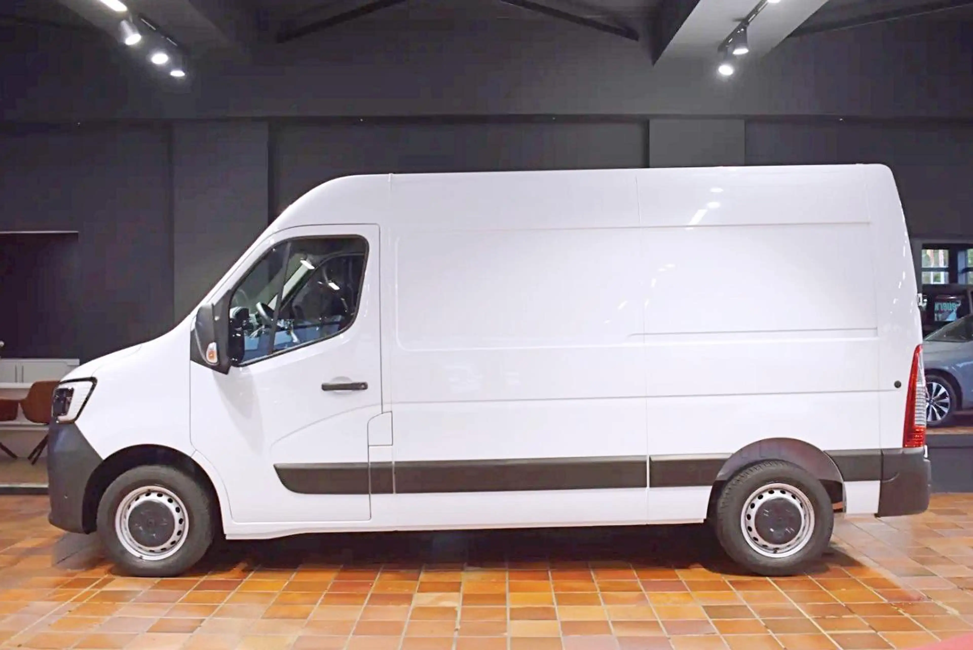 Renault Master 2.3 DCI 3,5T L2H2 WERKSTATT AC TEMPO KAMERA TOTWIN — photo 2