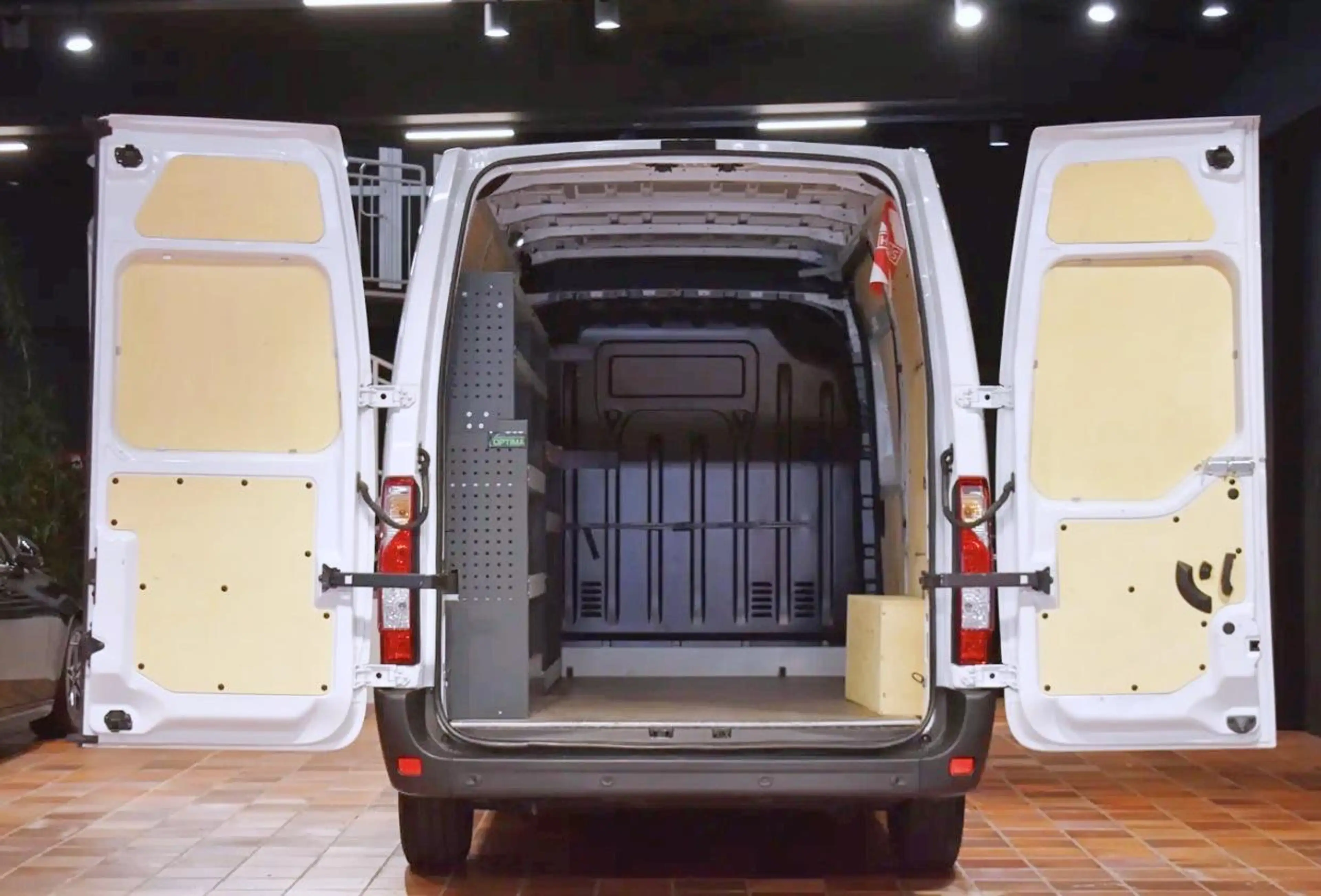 Renault Master 2.3 DCI 3,5T L2H2 WERKSTATT AC TEMPO KAMERA TOTWIN — photo 7
