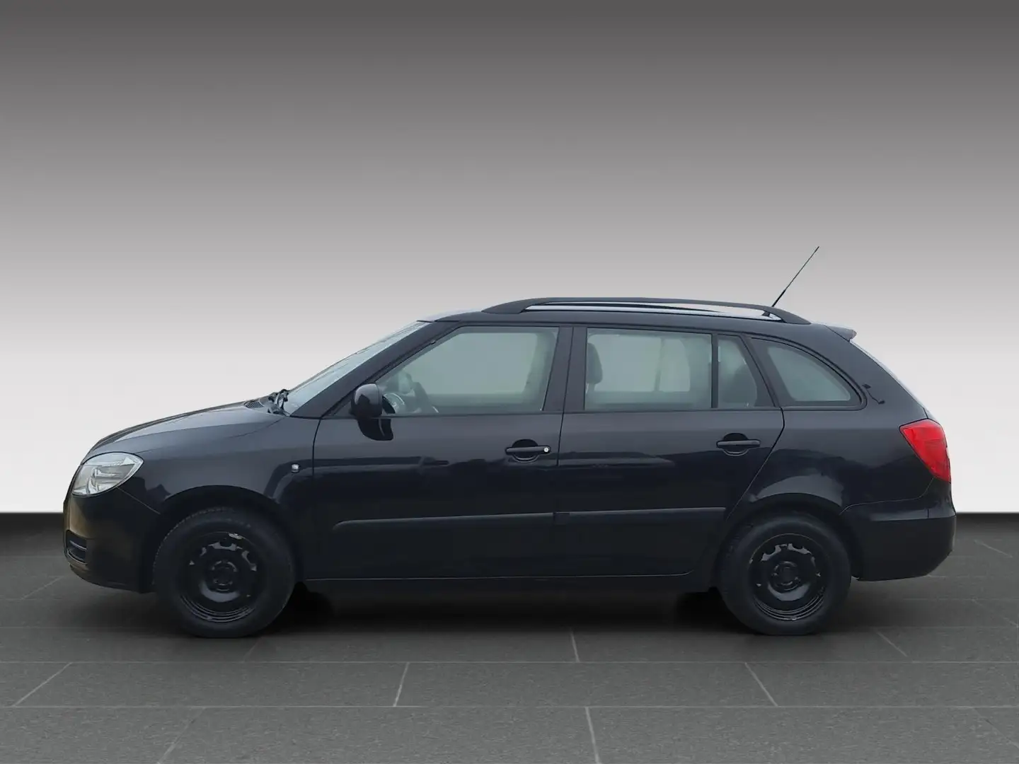Skoda Fabia Ambiente 1.4 16V Metallic Schwarz - 2