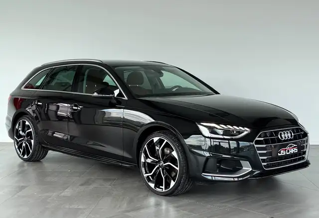 Audi A4 view 8