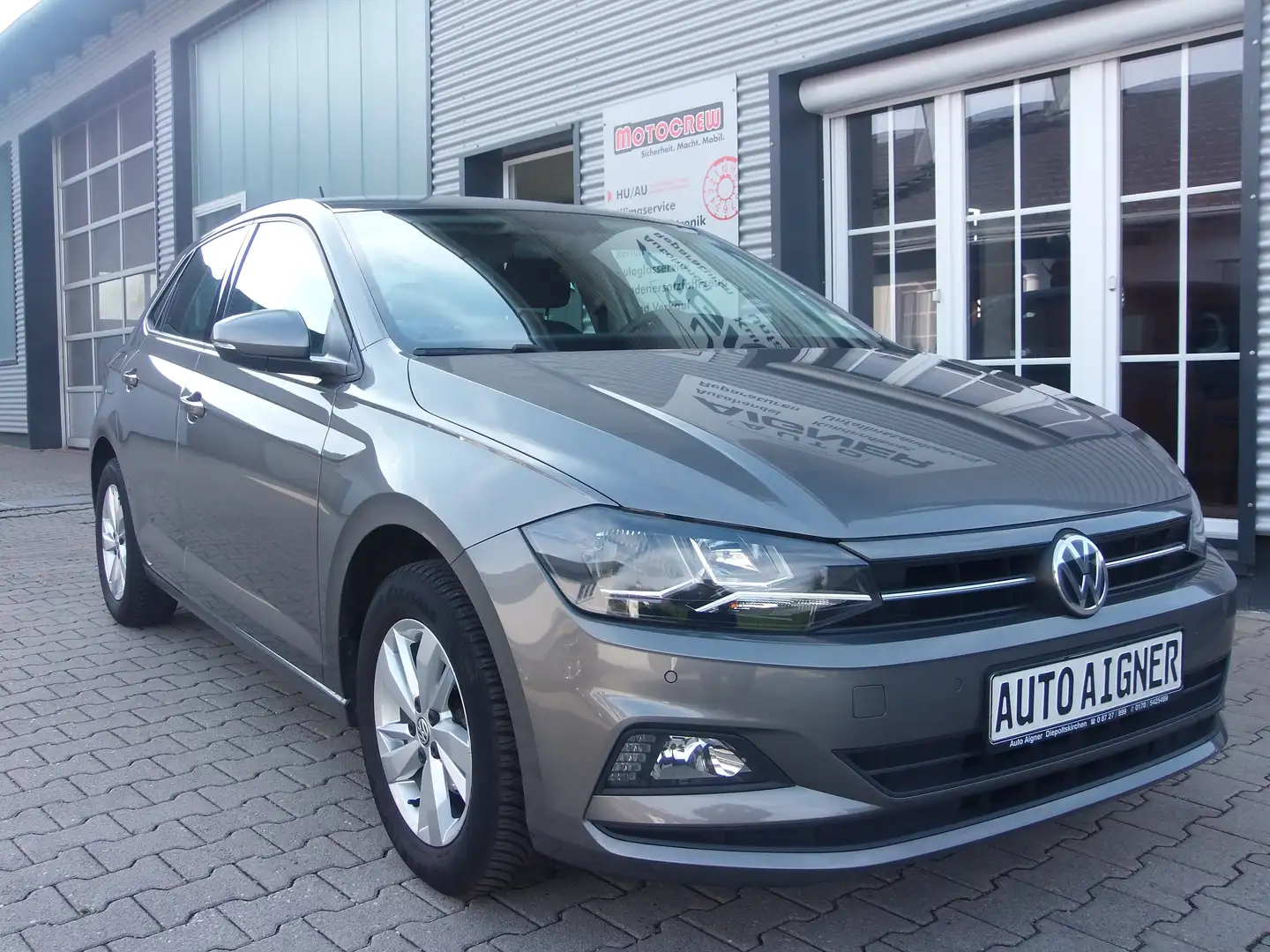 Volkswagen Polo Comfortline Navigation PDC Gris - 1