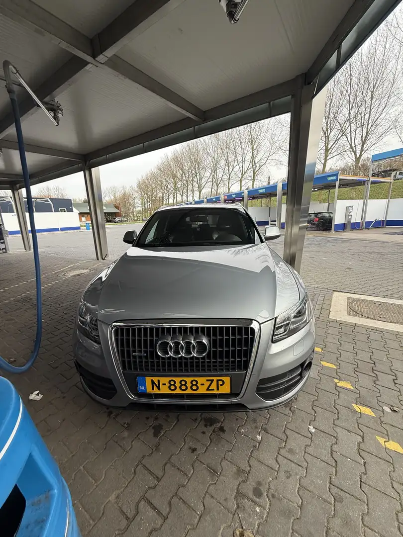 Audi A5 Audi Q5 quattro 2.0 TFSI Сірий - 1