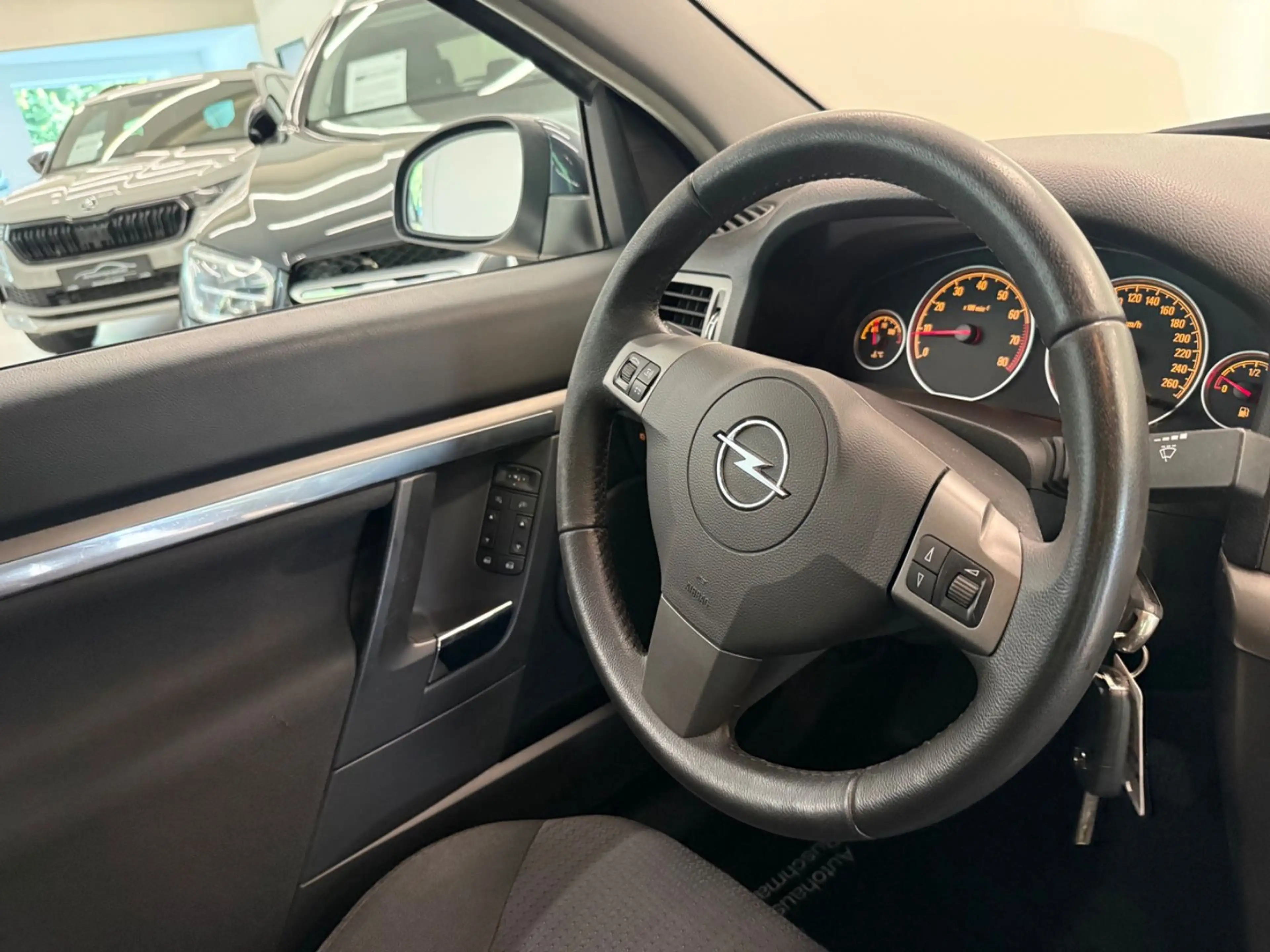 Opel Vectra C Caravan 2.2 Edition Navi Klima AHK — photo 10