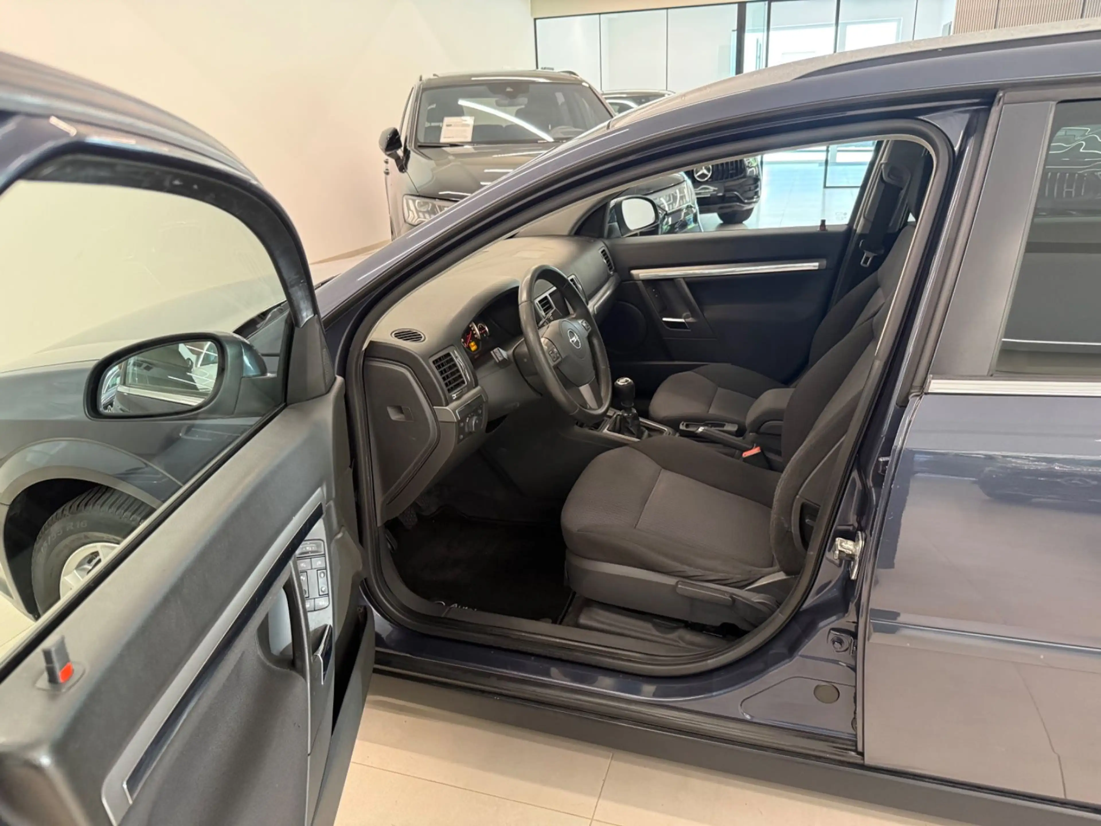 Opel Vectra C Caravan 2.2 Edition Navi Klima AHK — photo 6