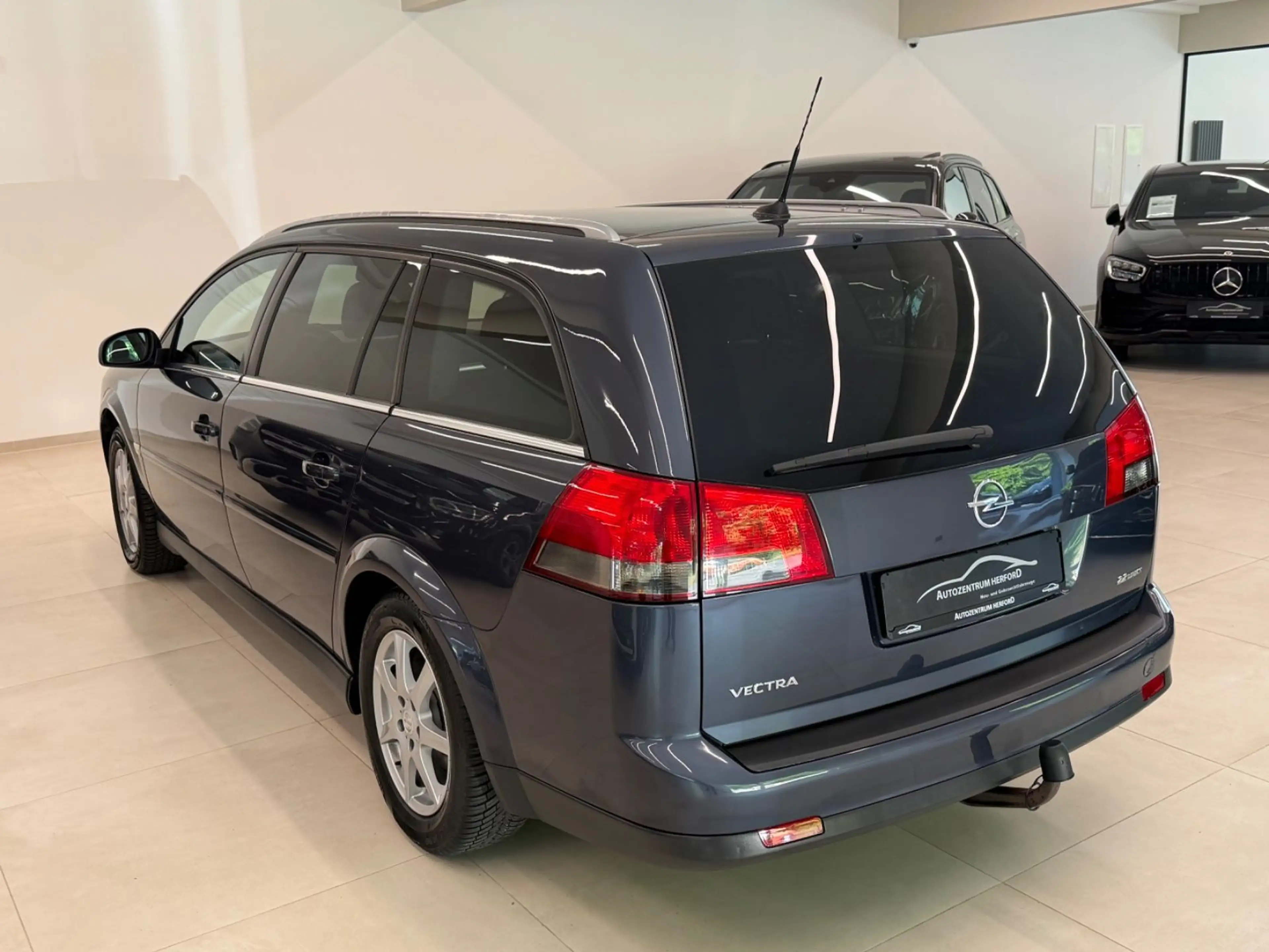 Opel Vectra C Caravan 2.2 Edition Navi Klima AHK — photo 4
