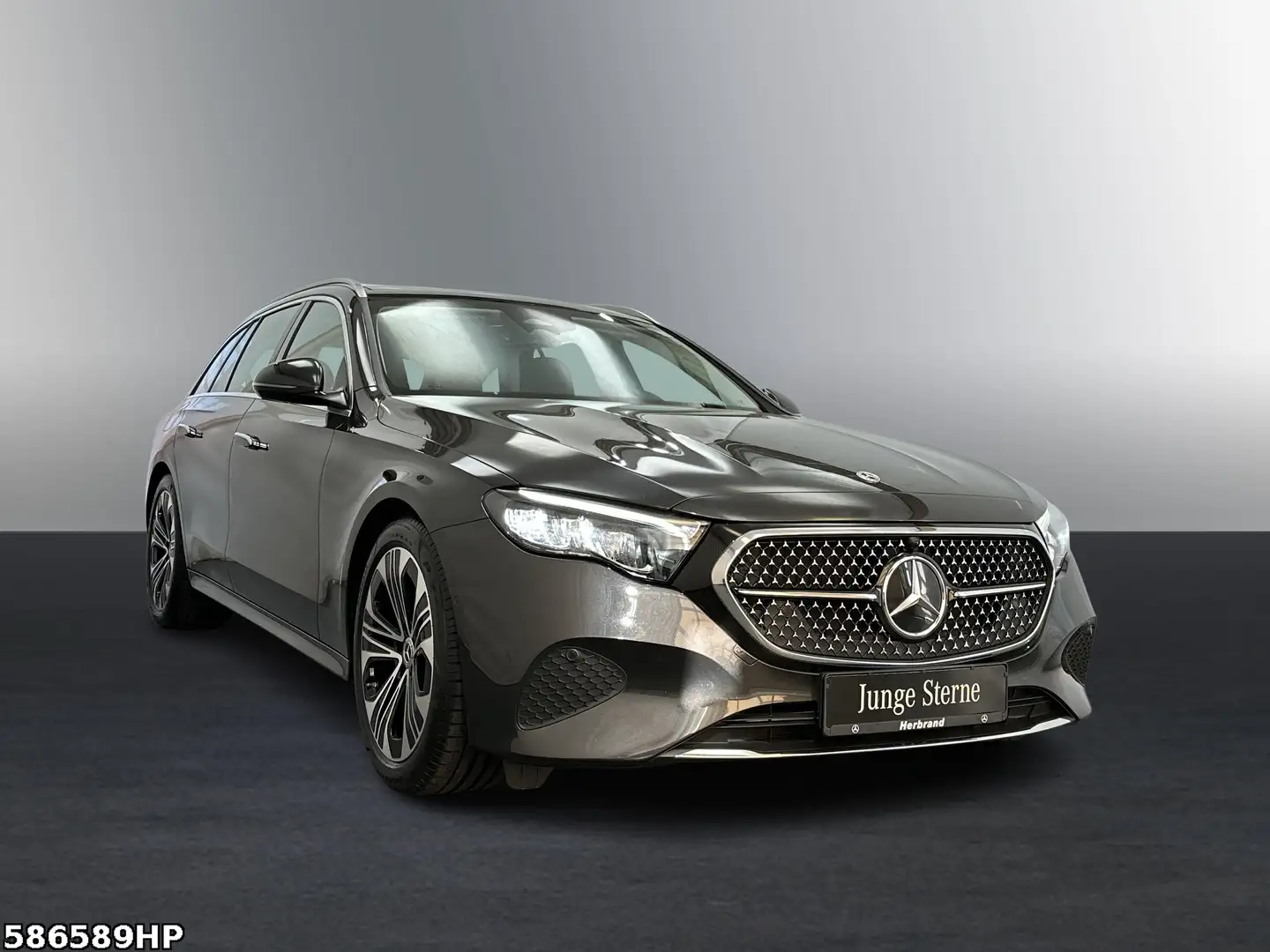 Mercedes-Benz E 220 d T Avantgarde DISTRONIC PANO Anhängevorr. Grau - 2