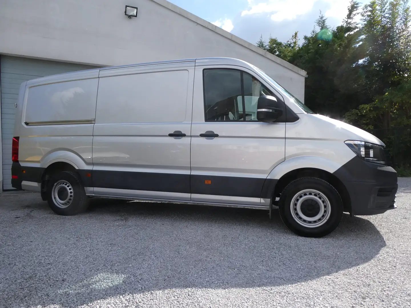Volkswagen Crafter Crafter 2.0tdi-140pk 3pl. GPS,Camera,Trekhaak Grau - 2